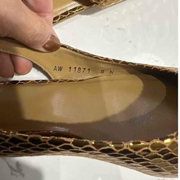 Stuart Weitzman Minnie Python Serpent Gold Metallic Slingback Flat, 8, Like New - Picture 6 of 7